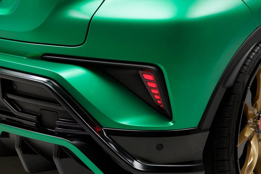 Детали экстерьера Toyota C-HR Sports Line by Wald 2018 года  (фото 10 из 13)